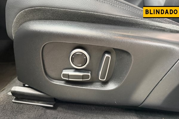 LAND ROVER Range Rover Evoque 2.0 P250 R-dynamic SE AWD 2020/2021